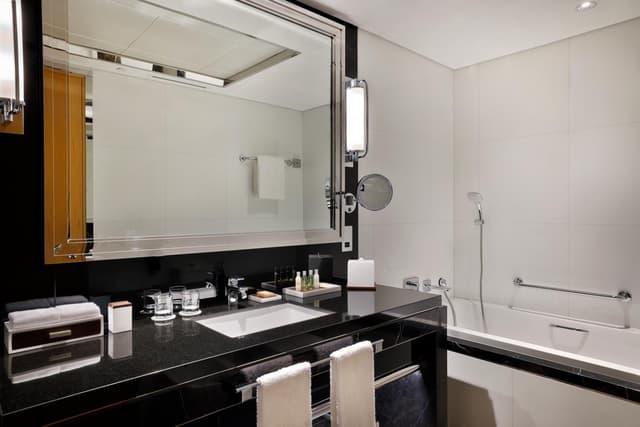 Habitación Deluxe de Dos Camas Dobles con Vista al Mar y Balcón · foto 4
