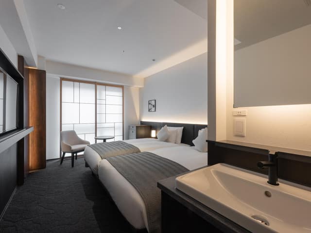 Standard Twin Room - Non-Smoking · photo 6