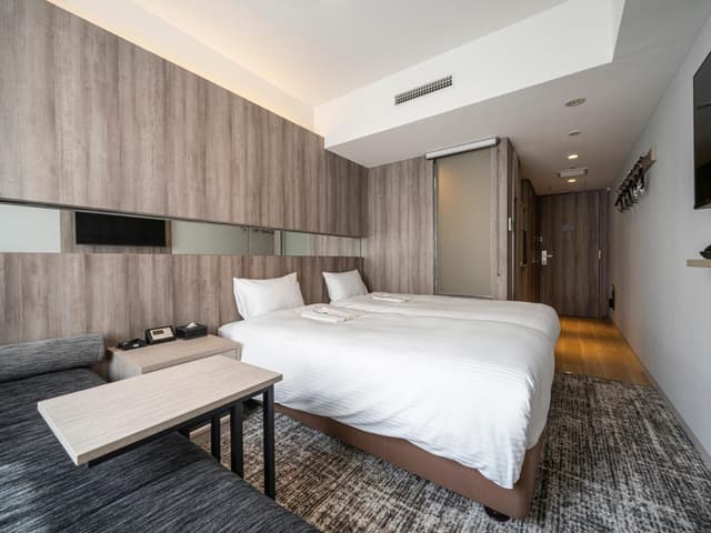 Premier Twin Room - Non-Smoking · photo 4
