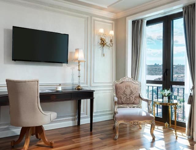 Premium twin room, golden horn view · foto 1