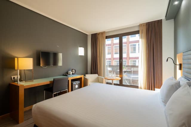Double or Twin Room with Terrace · photo 6