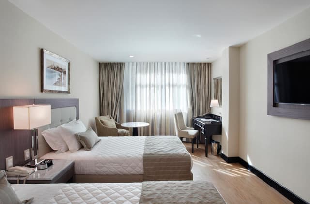 Habitación Doble Superior con Vista Parcial al Mar · foto 4