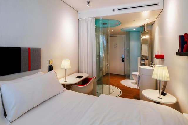 King Room - High Floor · photo 7