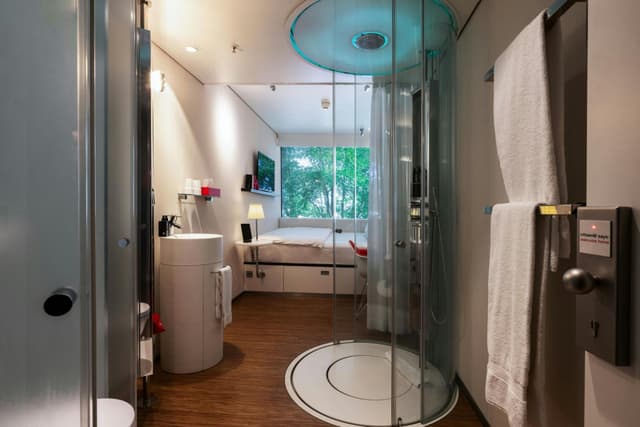 King Room - High Floor · photo 3