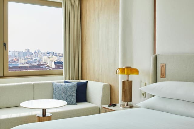 Panoramic Superior Twin Room with Two Twin Beds and City View · photo 4