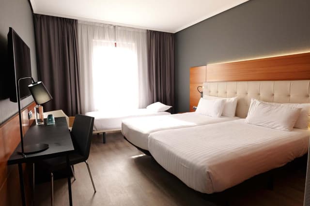Deluxe Double Room with Extra Bed · photo 2
