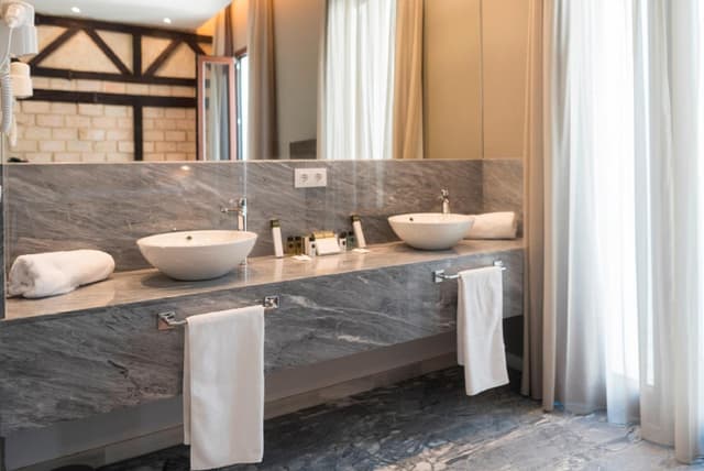 Double or Twin Room · photo 7