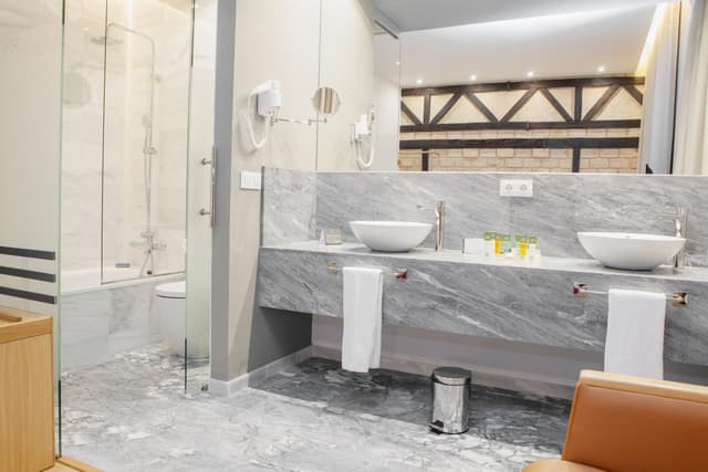 Double or Twin Room · photo 3