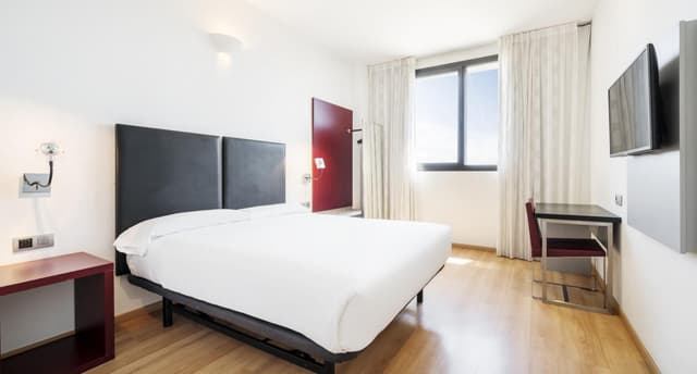 Double or Twin Room · photo 5