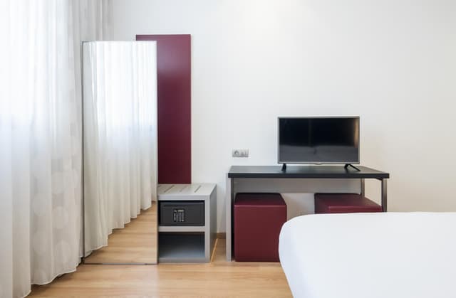 Double or Twin Room · photo 4