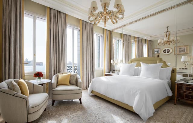 Premium Lagoon View Room King · photo 1