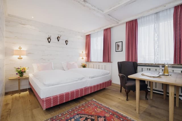 Superior Double or Twin Room · photo 4