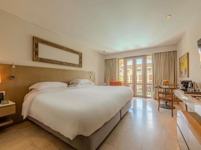 Superior King Room with Balcony and Pool View · foto 1