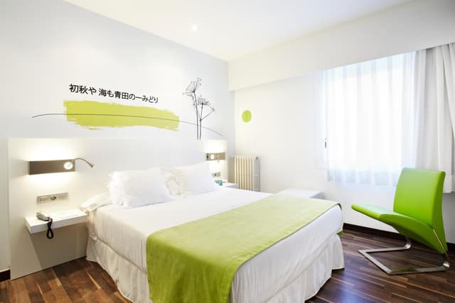 Double or Twin Room · photo 5