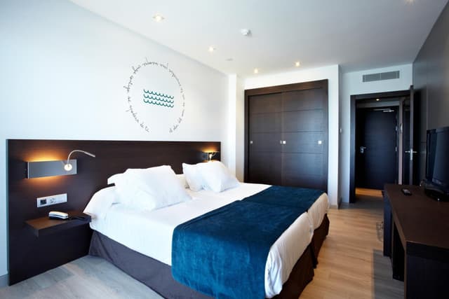 Premium Double or Twin Room with Sea View · photo 3