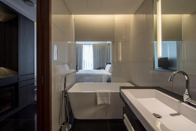 Club Double or Twin Room with Lounge Access · photo 3