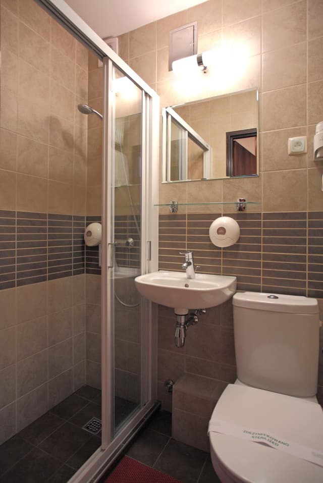 Classic Twin Room · photo 8