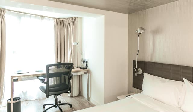 - Estudio Dúplex de Lujo con Dos Camas Individuales · foto 1