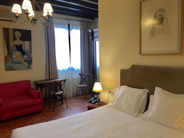 Double or Twin Room · photo 4