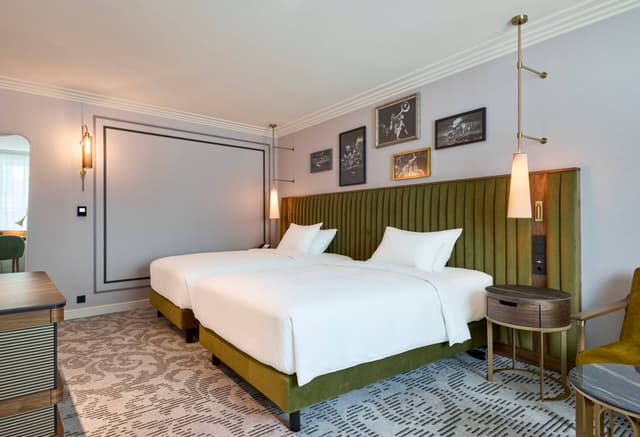 Two Double Beds Courtyard Room · photo 3