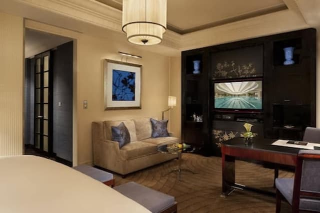 Deluxe King Room · photo 4