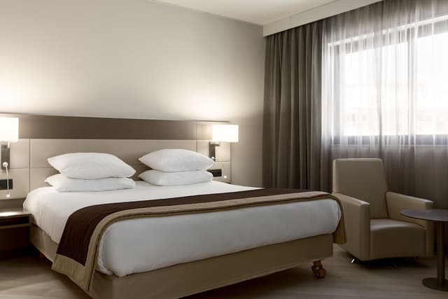 Junior Room, 1 King Bed with Sofa bed, Sea View · photo 5
