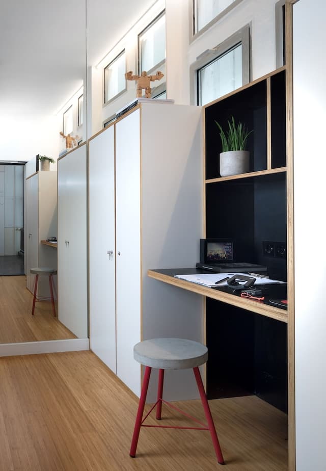 Room · photo 5