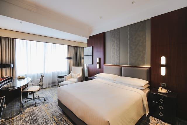 Room, 1 King Bed · photo 2