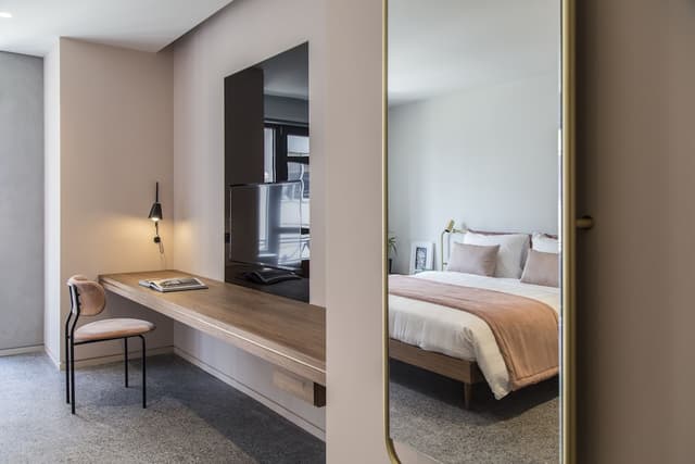 Suite (Perianth) · photo 3