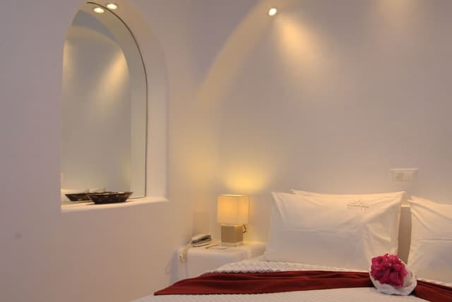 Standard Room ( Caldera View) · photo 2