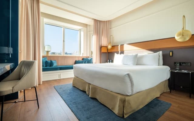 Premium Room, 1 King Bed, City View · foto 1
