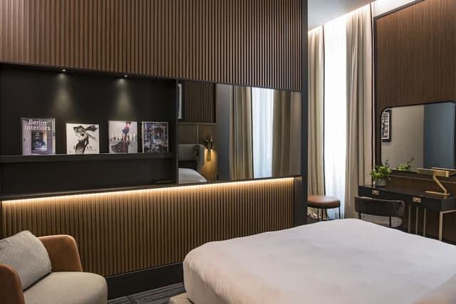 Prestige Room · photo 1