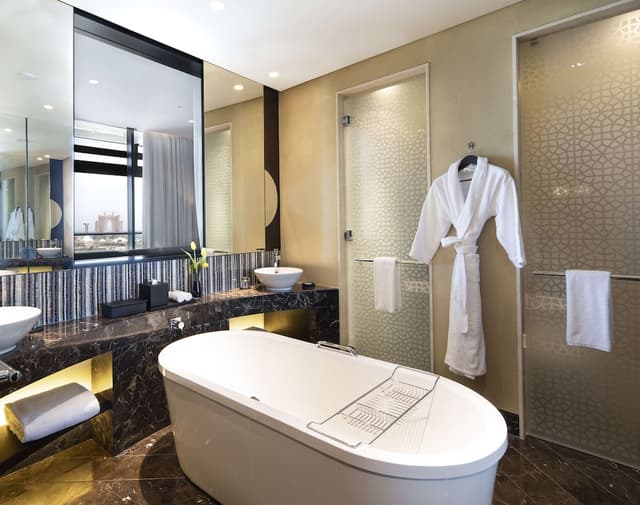 Room, 2 Twin Beds, Balcony · photo 8