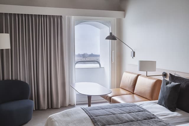 Deluxe Room (Waterfront View) · photo 1