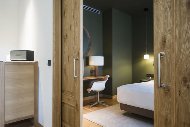 Junior Suite(1 King Bed) · photo 1