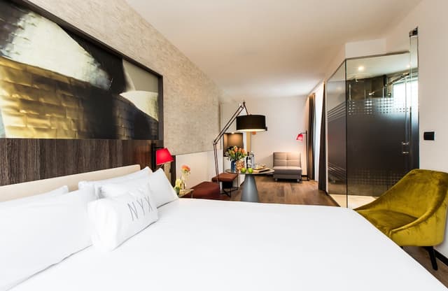 Superior Room, City View (Space) · photo 3
