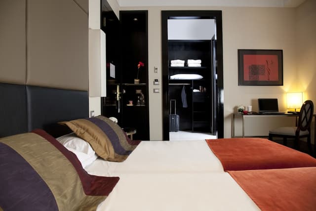 Classic Room, 2 Twin Beds · photo 2
