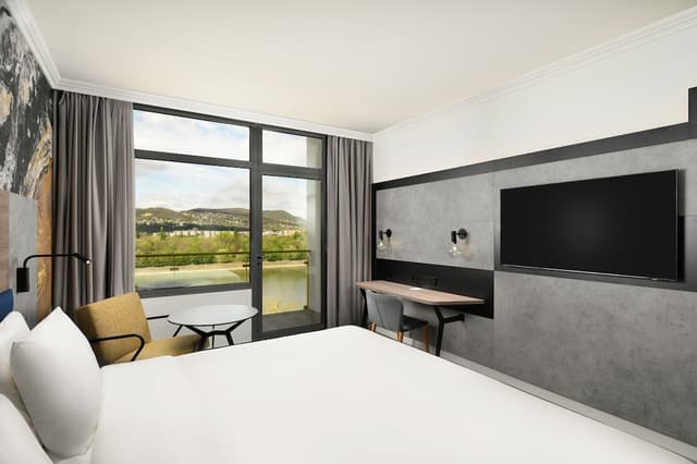 Premium Double Room, Balcony, River View · photo 1