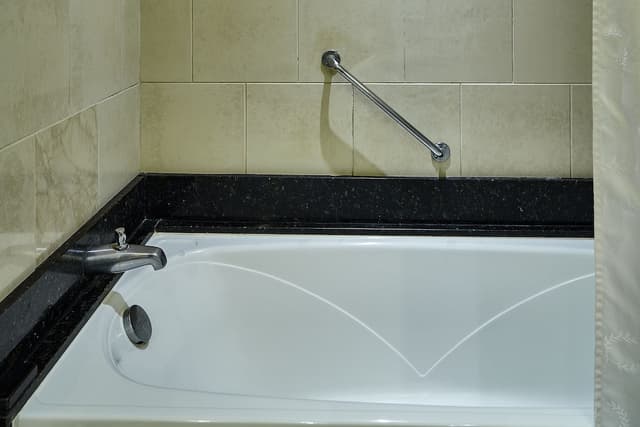 Room, 2 Double Beds, Partial Ocean View (Balcony) · photo 5