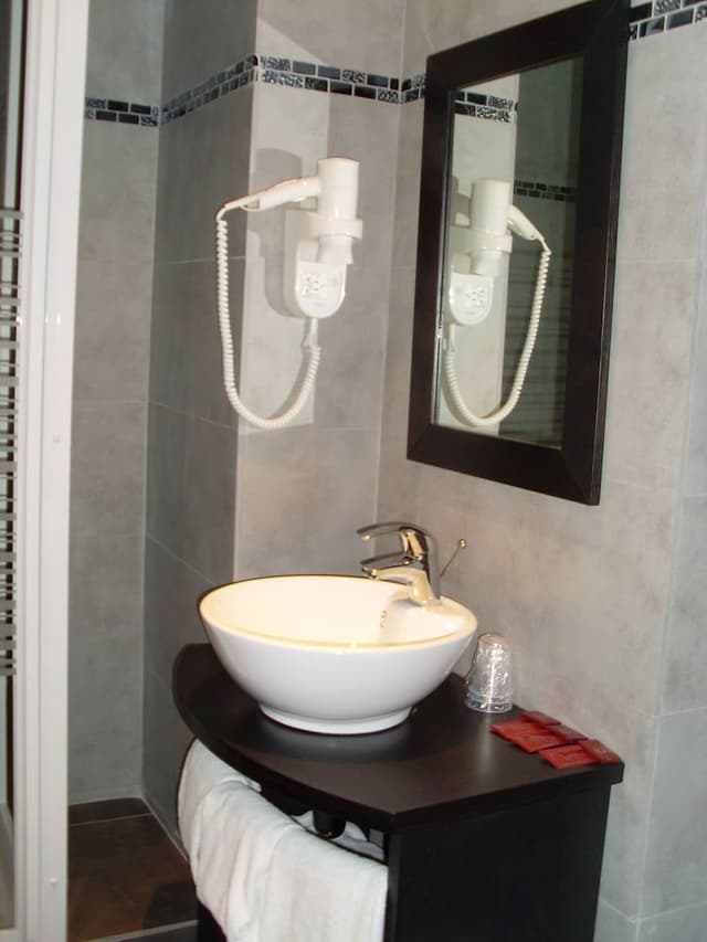 Standard Double or Twin Room · photo 2