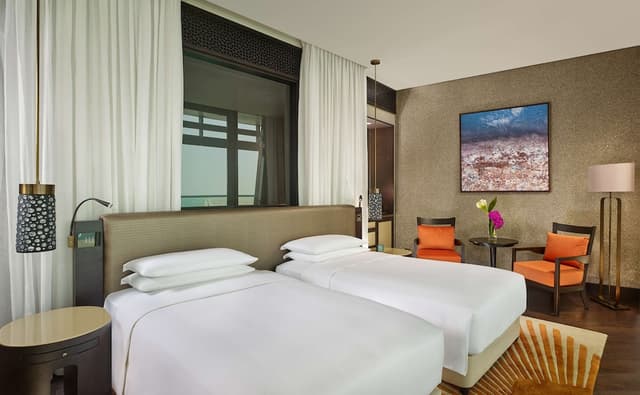 Room, 2 Twin Beds, Balcony · photo 6