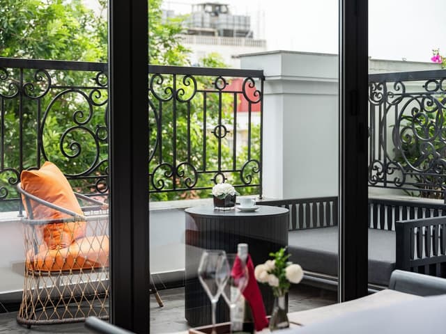 Grand Colonial Terrace Suite City View with Outdoor tub & Spa Benefits · photo 4