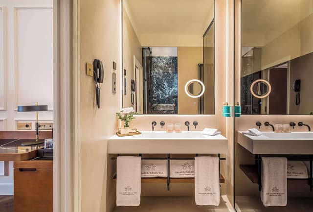 Deluxe Room, Connecting Rooms · photo 2