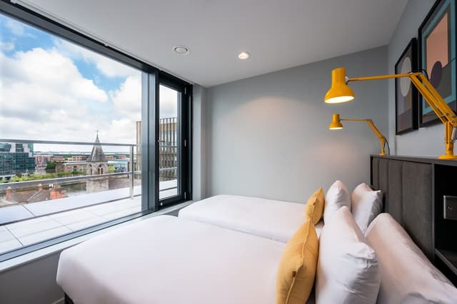 1 Bedroom Apartment Twin · photo 7