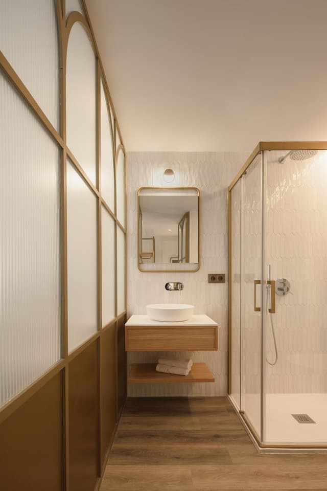 Economy Double Room (in the annex building) · photo 8