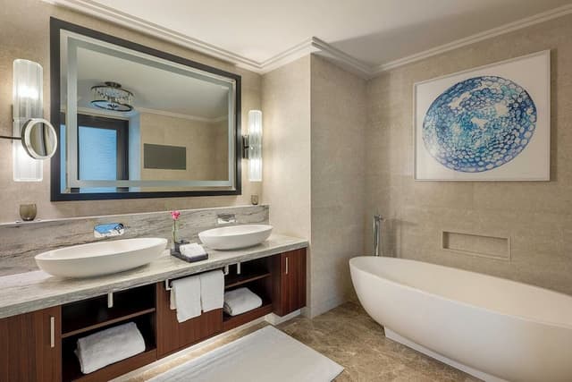 Executive Suite, 1 King Bed · photo 7