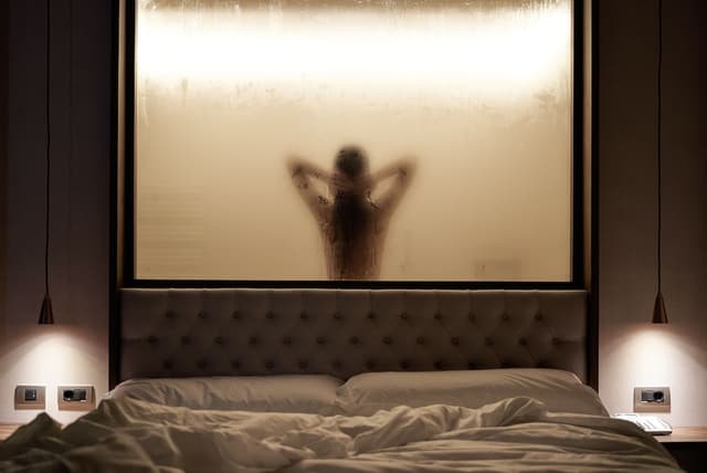 Premium Room, 1 King Bed (Vintage) · photo 6