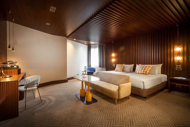 Premium Room, 2 Twin Beds (Vintage) · photo 7
