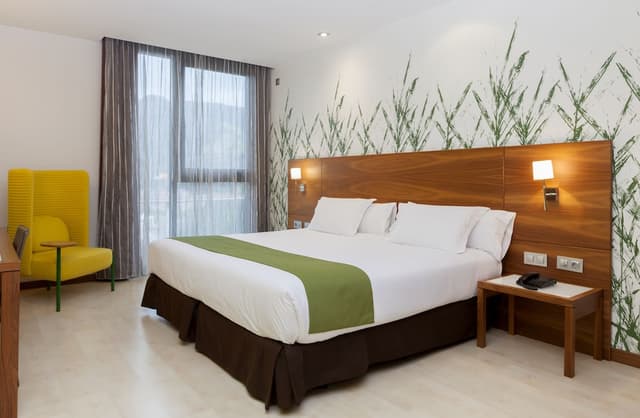 Double or Twin Room · photo 6