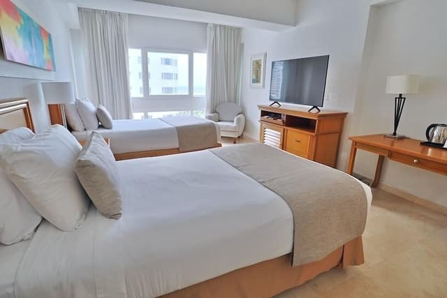 Premium Room, Multiple Beds, Partial Ocean View · foto 3